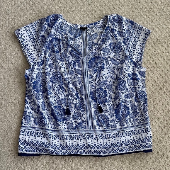 Talbots Cotton Floral Peasant Keyhole Top Blue/White Size 2X Lightweight Summer - Picture 1 of 11